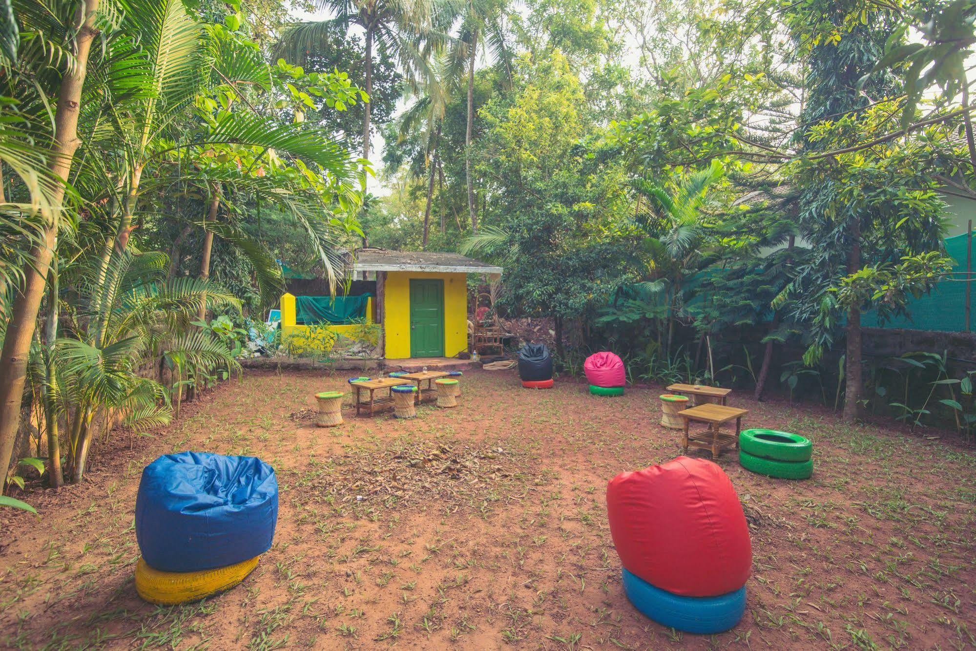 Anjuna By Roadhouse Hostels Goa Exterior foto