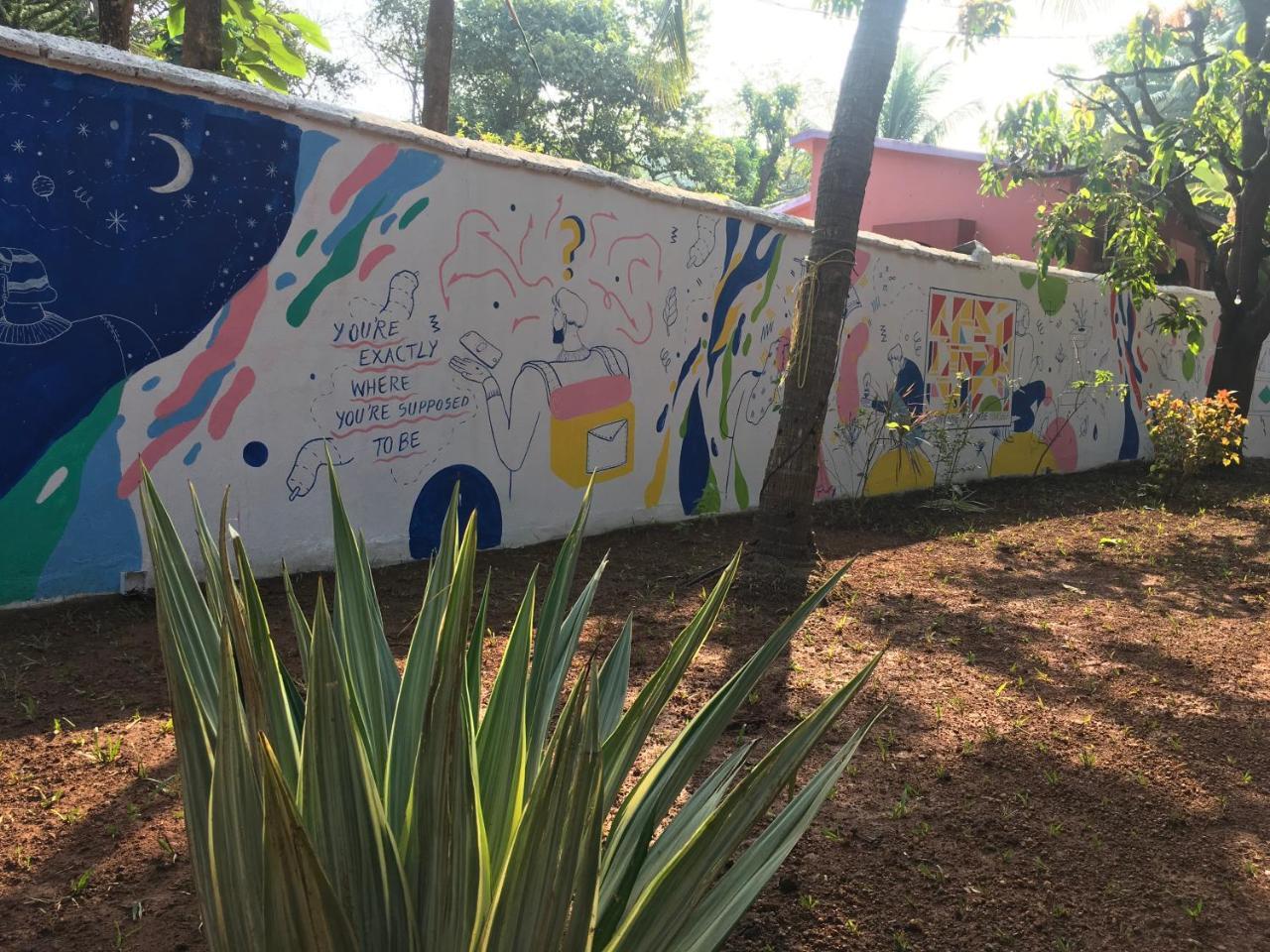 Anjuna By Roadhouse Hostels Goa Exterior foto